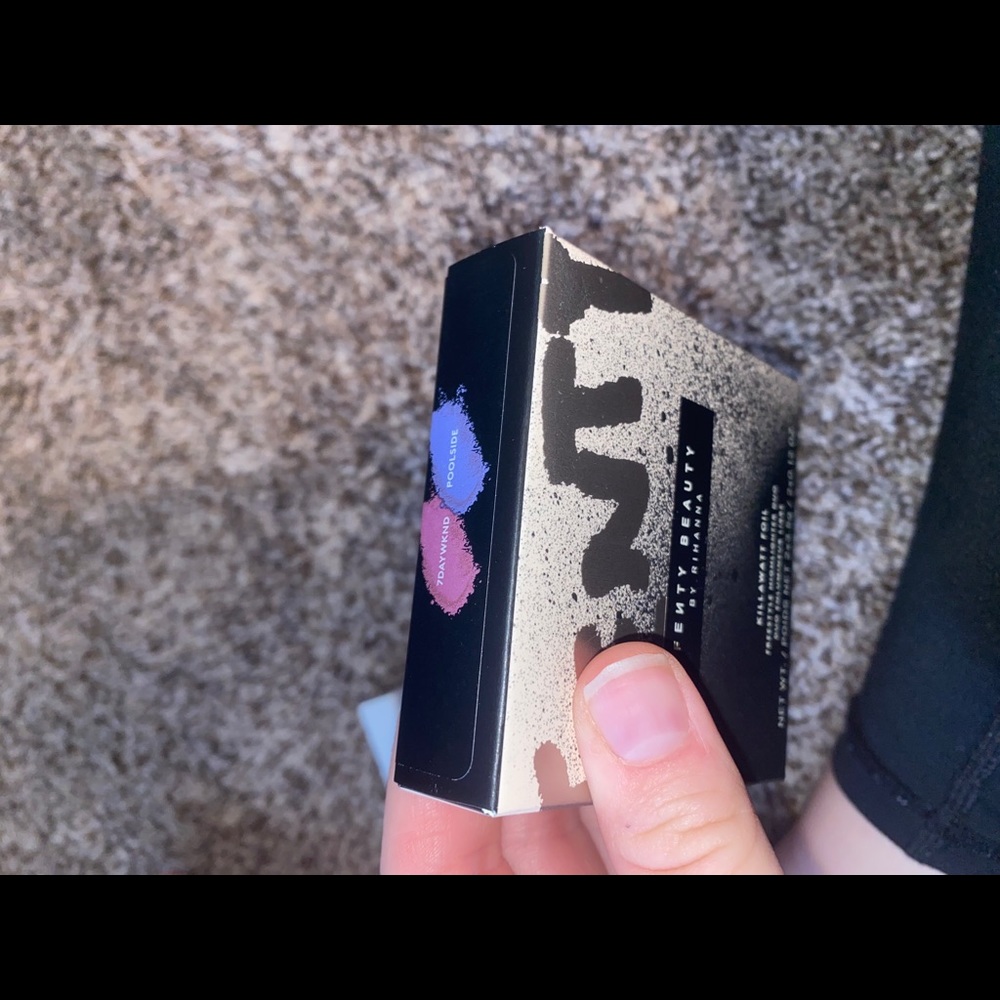 Fenty Highlighter - Picture 3 of 3